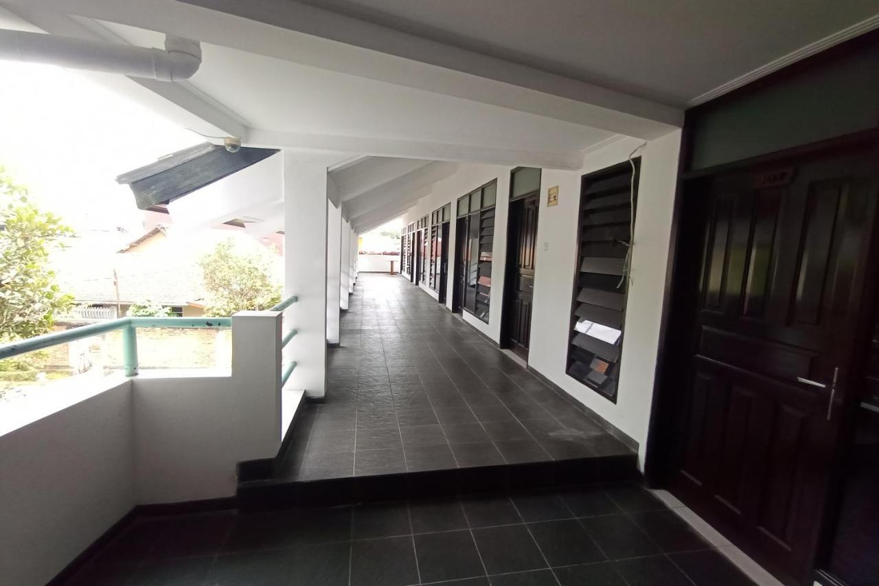 Oyo 92324 Hotel Sinar Rejeki Sukabumi Exteriör bild