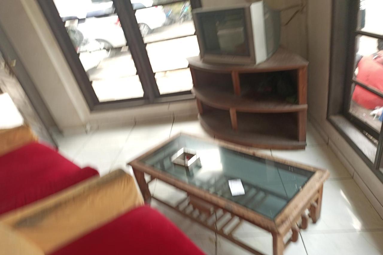 Oyo 92324 Hotel Sinar Rejeki Sukabumi Exteriör bild