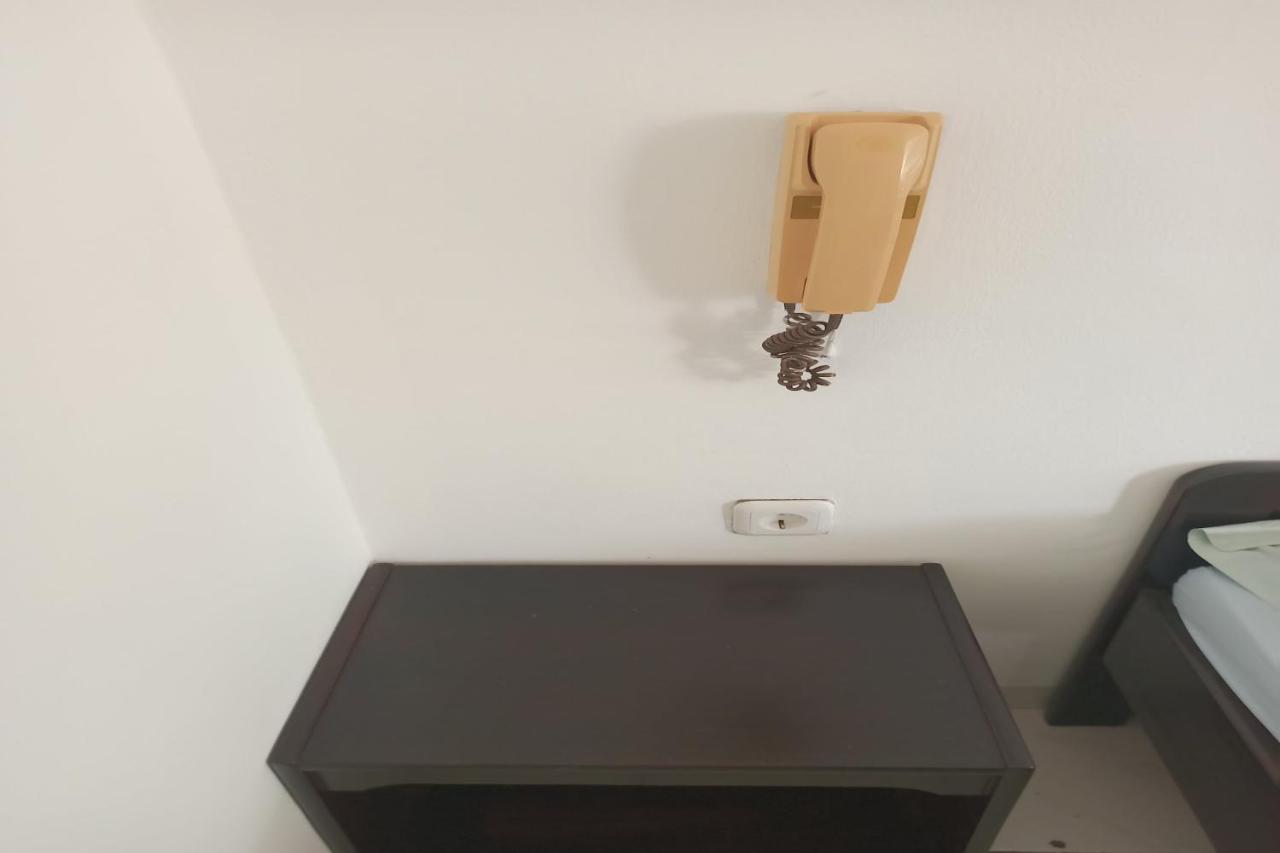 Oyo 92324 Hotel Sinar Rejeki Sukabumi Exteriör bild