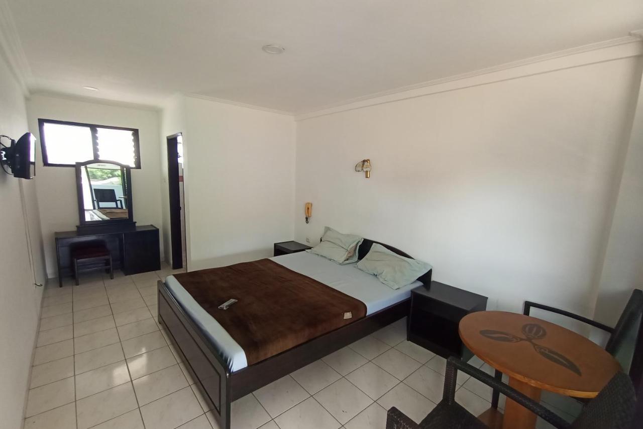 Oyo 92324 Hotel Sinar Rejeki Sukabumi Exteriör bild